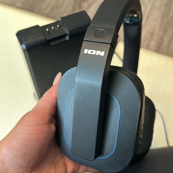 ION wireless headphones - Picture 5 of 6